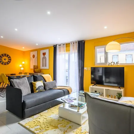 Appartement Le Charles à Montbéliard Extérieur photo
